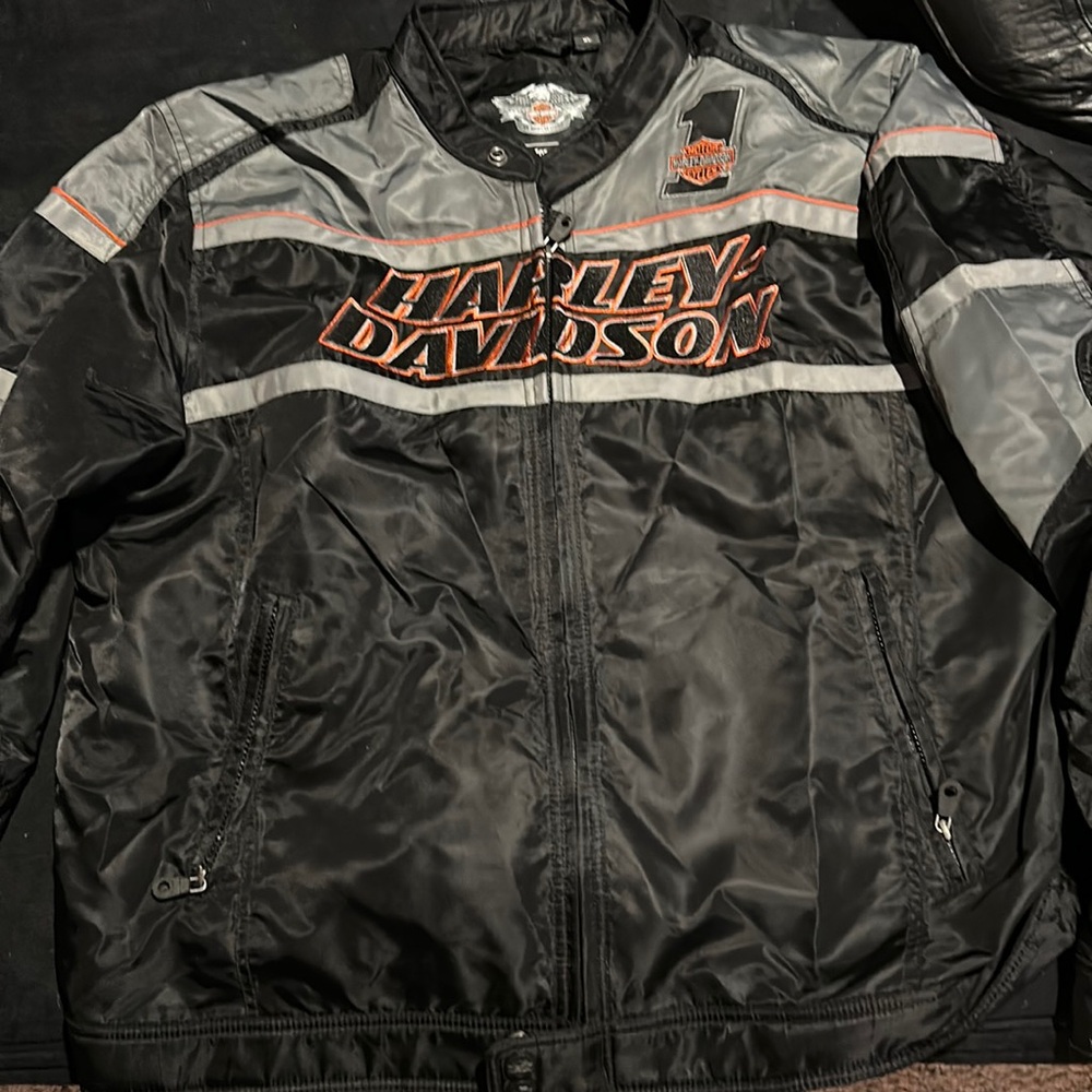 EXCELLENT CONDITION LIKE NEW Vintage harley davidson jacket
